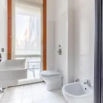 Duomo 7 Min - 3 Bedrooms, Terrace & Parking *