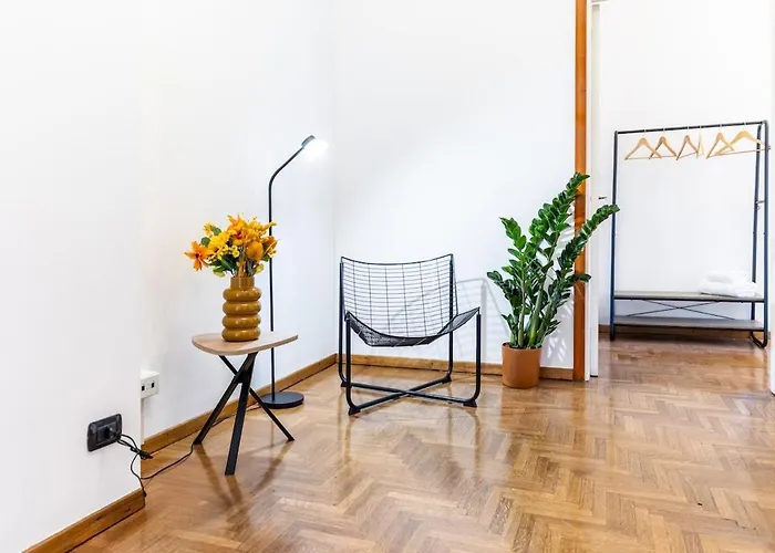 شقة Duomo 7 Min - 3 Bedrooms, Terrace & Parking *